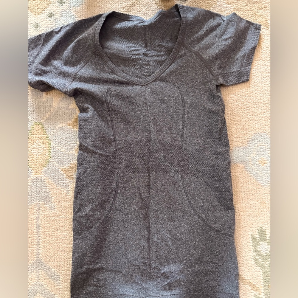 Lululemon Dark Grey V-Neck Swiftly Tech Short Sleeve Top